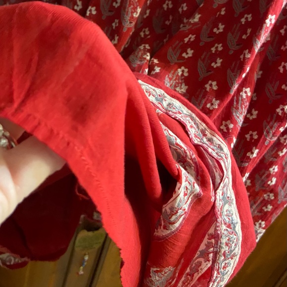 Free People boho mini red floral tunic dress with lace inserts and underlining - Picture 14 of 16